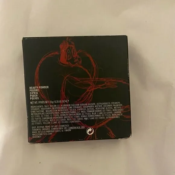 🥳HP🥳 NIB MAC Venomous Villains Cruella Beauty Powder in “Her Own Devices” - Picture 4 of 5